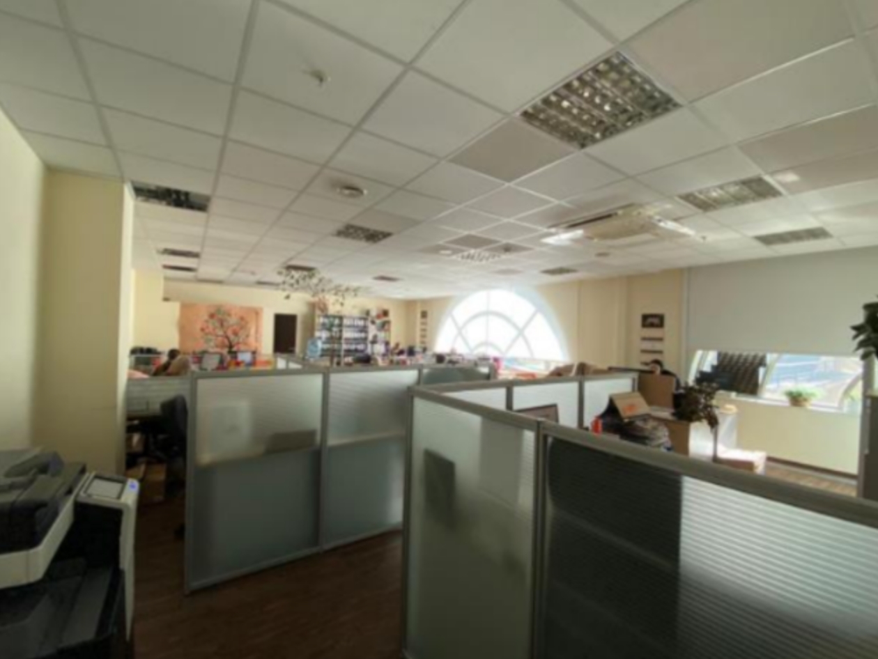 Офисное помещение в бизнес-центре Централ Сити Тауэр